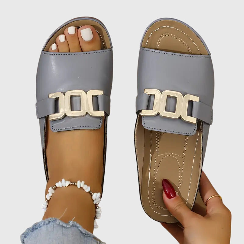 María | Sandalias Cómodas con Hebilla
